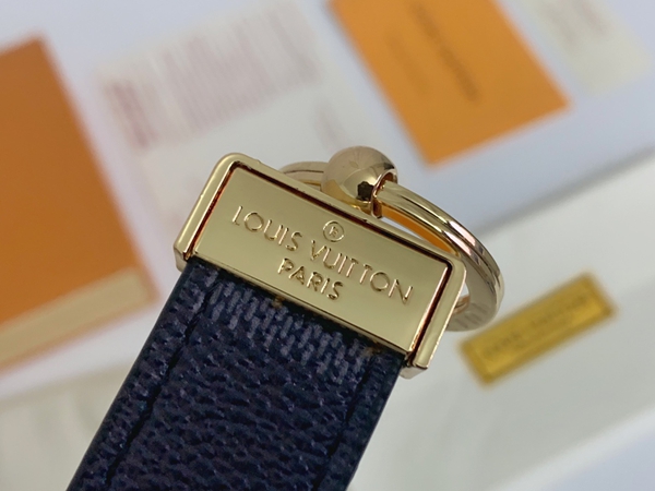 ブランドキーホルダー角部分ディテール